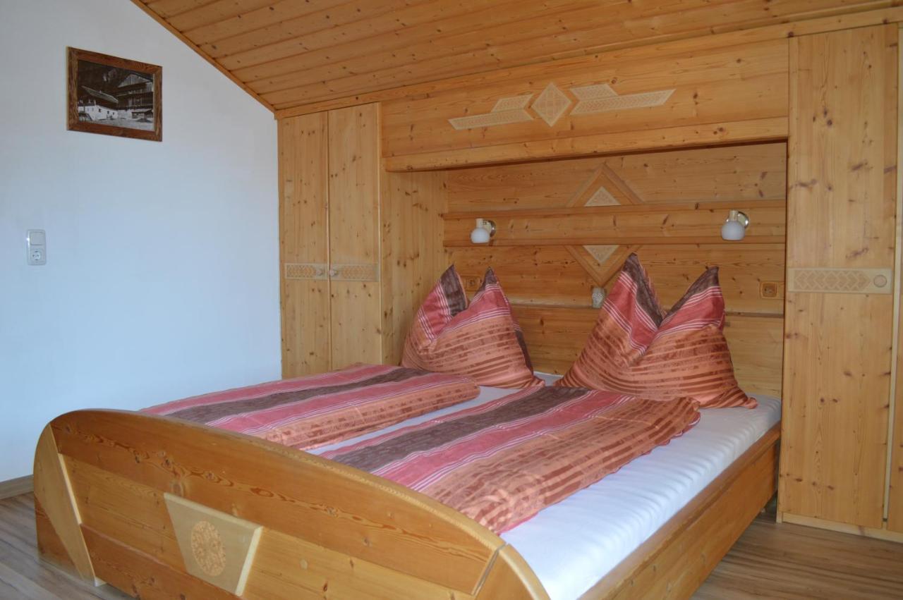 Ferienwohnungen Niederarnigerhof Familie Bauernfeind Kals-am Großglockner Екстериор снимка