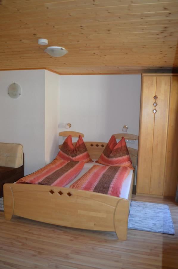 Ferienwohnungen Niederarnigerhof Familie Bauernfeind Kals-am Großglockner Екстериор снимка