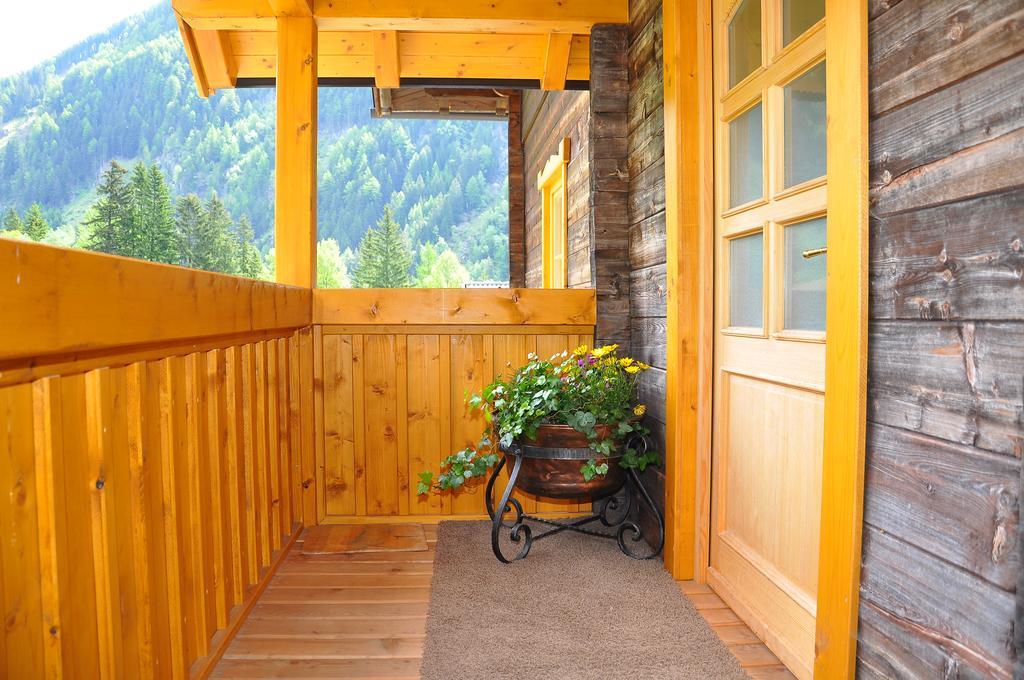 Ferienwohnungen Niederarnigerhof Familie Bauernfeind Kals-am Großglockner Екстериор снимка