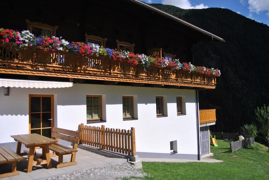 Ferienwohnungen Niederarnigerhof Familie Bauernfeind Kals-am Großglockner Екстериор снимка